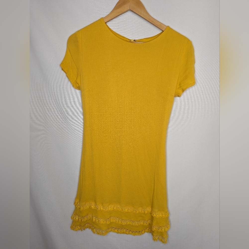 Lulu's Buenos Aires Golden Yellow Shift Short Sleeve Dress Sz Small Fringe Hem